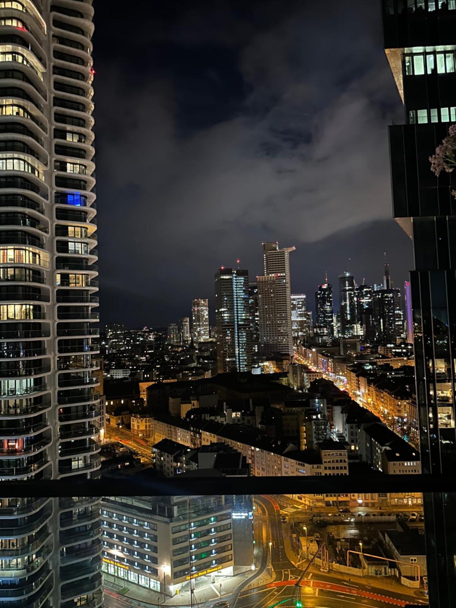 Skyline Blick Frankfurt - Nahe Messe Apartment