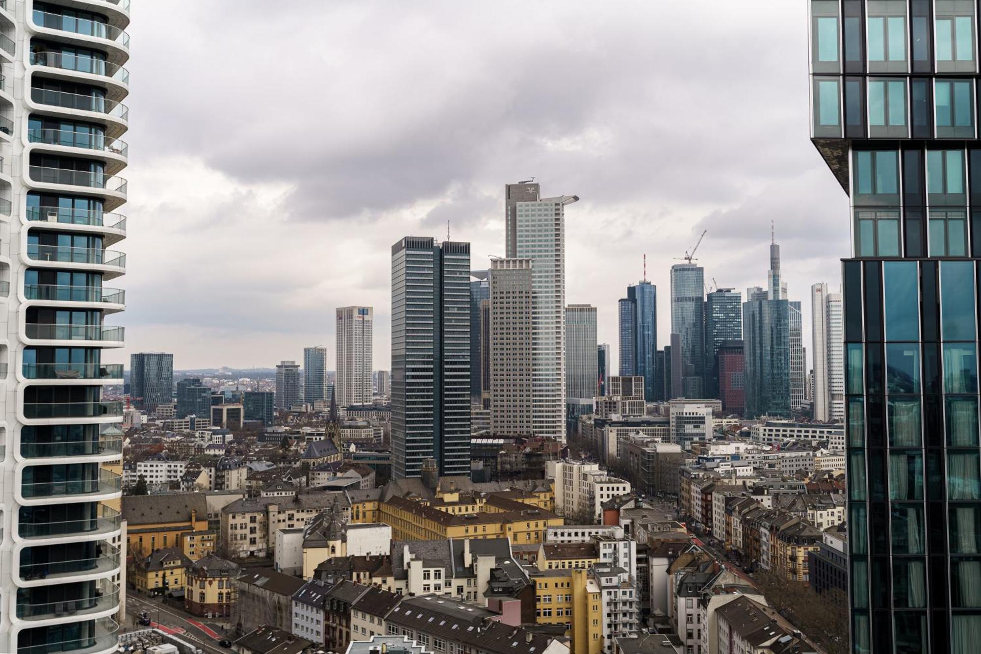 Skyline Blick Frankfurt - Nahe Messe * Fráncfort del Meno